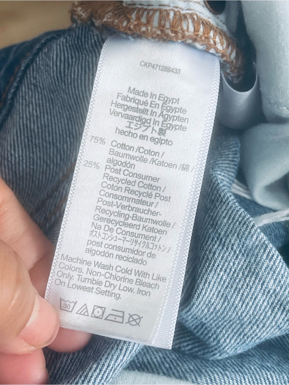 Madewell Distressed Mid-Blue Denim Relaxed women's Shorts - Picture 10 of 11